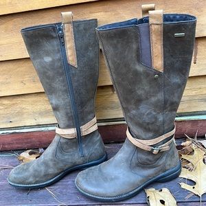 Merrell Brown and Tan Leather Winter Boots